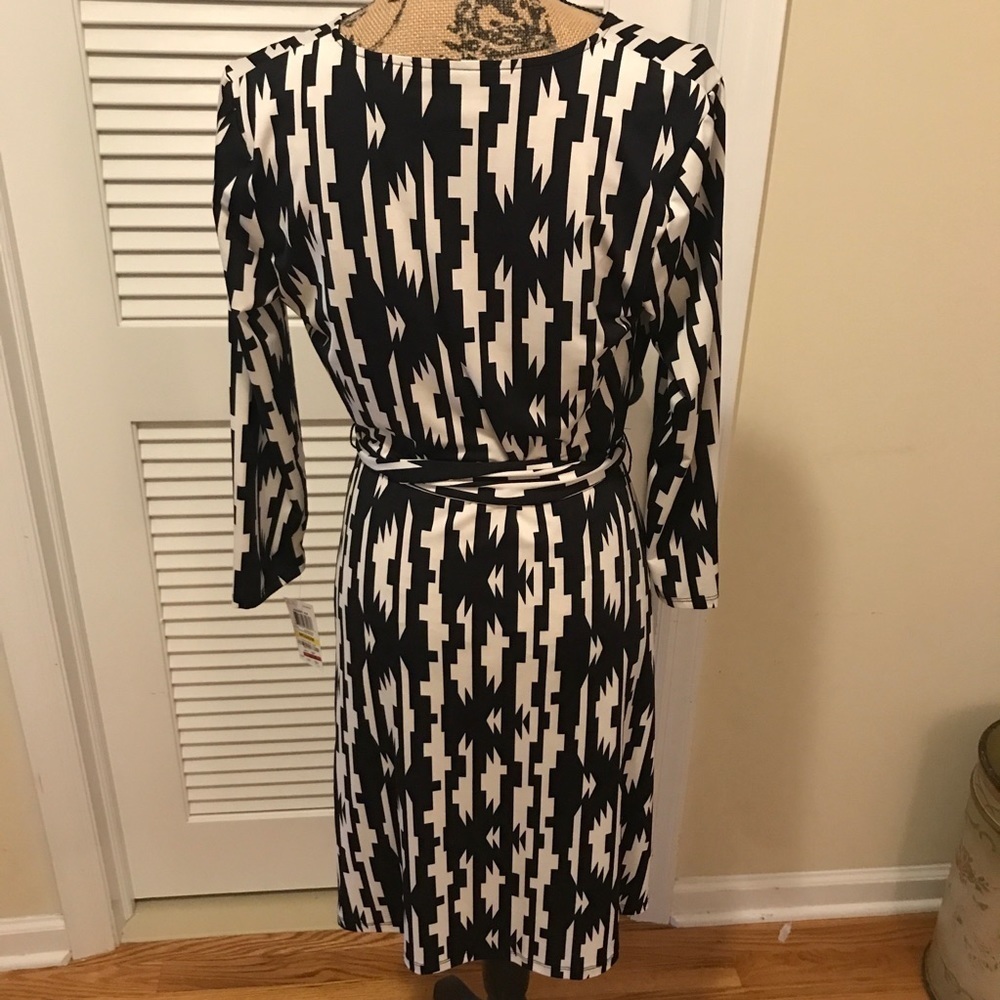🌸INC Patterned Dress - Picture 5 of 7